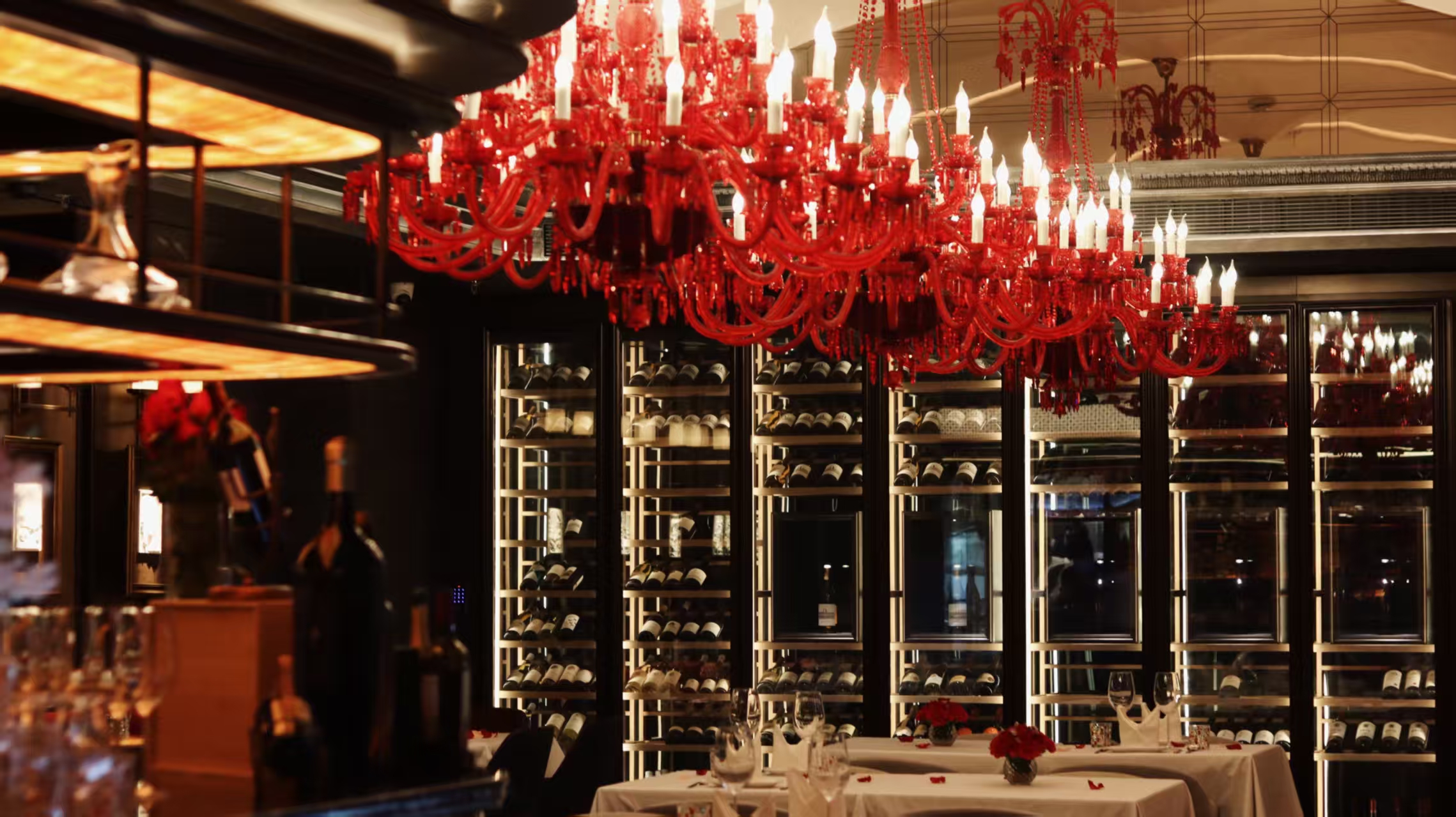 绯夜鎏金-Primotable高桌牛排馆（陆家嘴紫金山店）